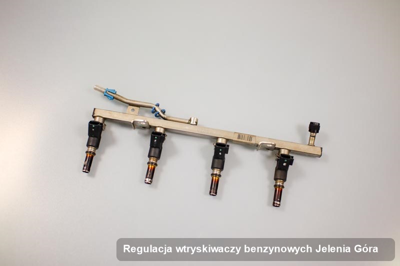 Wtryskiwacz benzyny zdiagnozowany na dedykowanej stacji diagnostycznej po zrealizowaniu usługi regulacja wtryskiwaczy benzynowych w jednej z pracowni w Jeleniej Górze